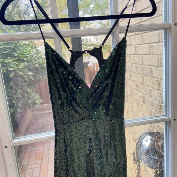 Windsor Green Sequin Maxi Dress - Picture 3 of 7